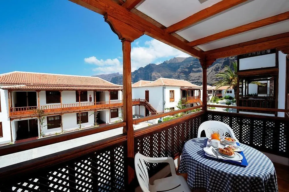 Apartamentos Poblado Marinero Acantilado de los Gigantes