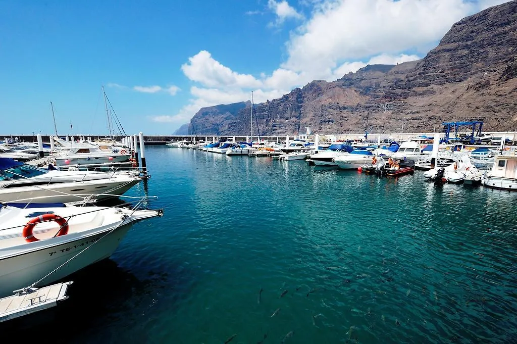 Apartamentos Poblado Marinero Acantilado de los Gigantes Spain